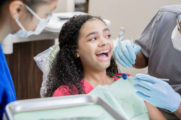 Best Emergency Cosmetic Dentistry (e.g., broken veneers) in Bellwood, IL